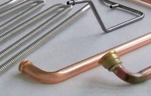 器具内を流れるガスや水の配管